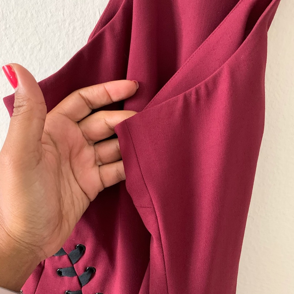 Elizabeth and James Wine Bodycon Braided Dress - Picture 6 of 11